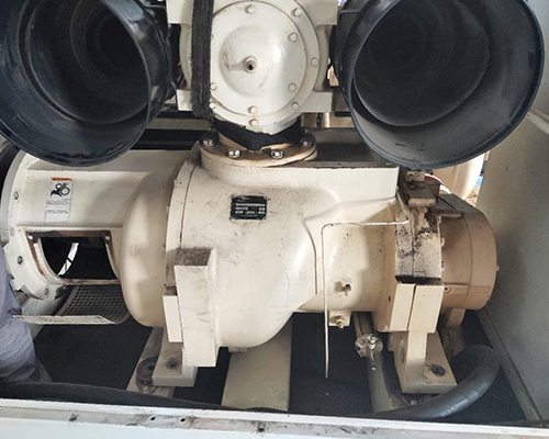 登?？諌簷C(jī)主機(jī)機(jī)頭大修